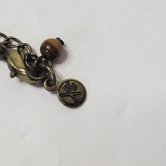 XC Floral Pendant Necklace Brass Toned - Picture 4 of 6